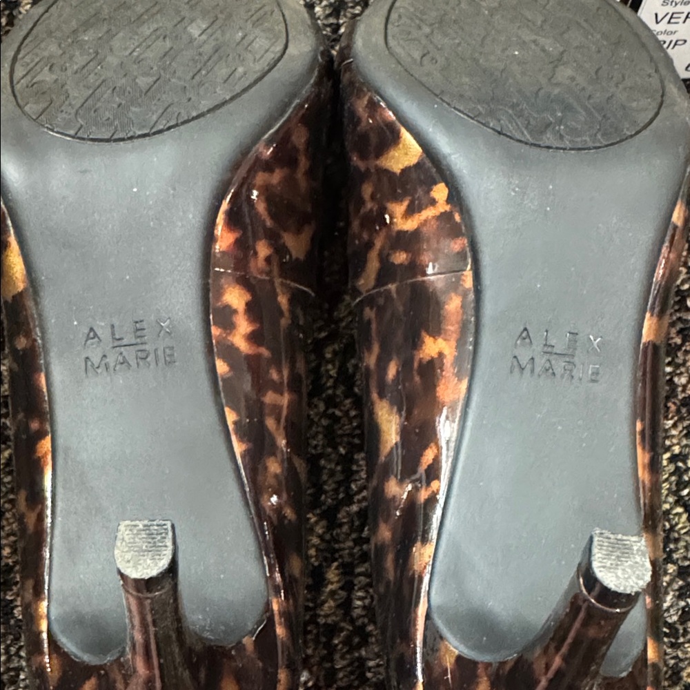 Alex‎ Marie Brown Leopard Print Heels - Picture 2 of 16